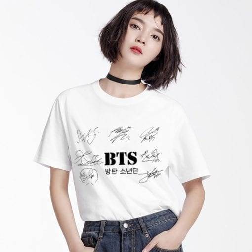 BTS Signature Print Women’s T-shirt Classic logo T-Shirts cb5feb1b7314637725a2e7: white
